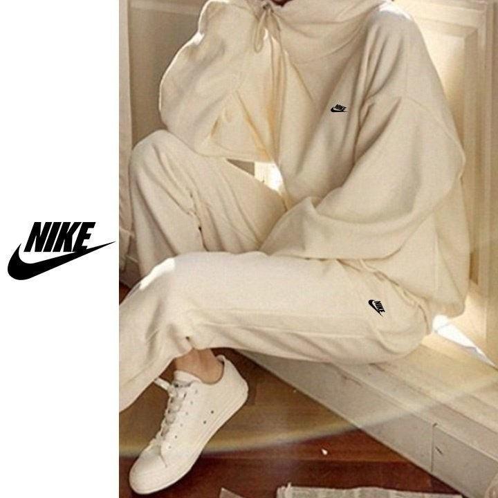 나이키하이넥 트레이닝 세트 (국내배송)