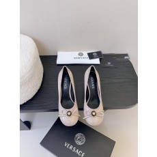베르사체 라운드 토 메리 제인 하이힐 (해외배송)