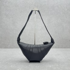 정품급 르메르 여성가방 / 길이 46cm x 너비 22cm x 높이 7cm / 바로출고