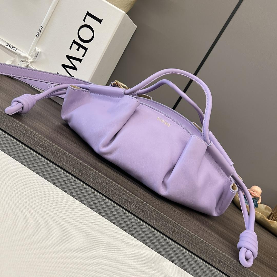 로에베 파세오 레더 토트백 (해외배송)