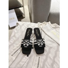 디올 모노그램 자수 가죽 미드힐 슬리퍼 (해외배송)