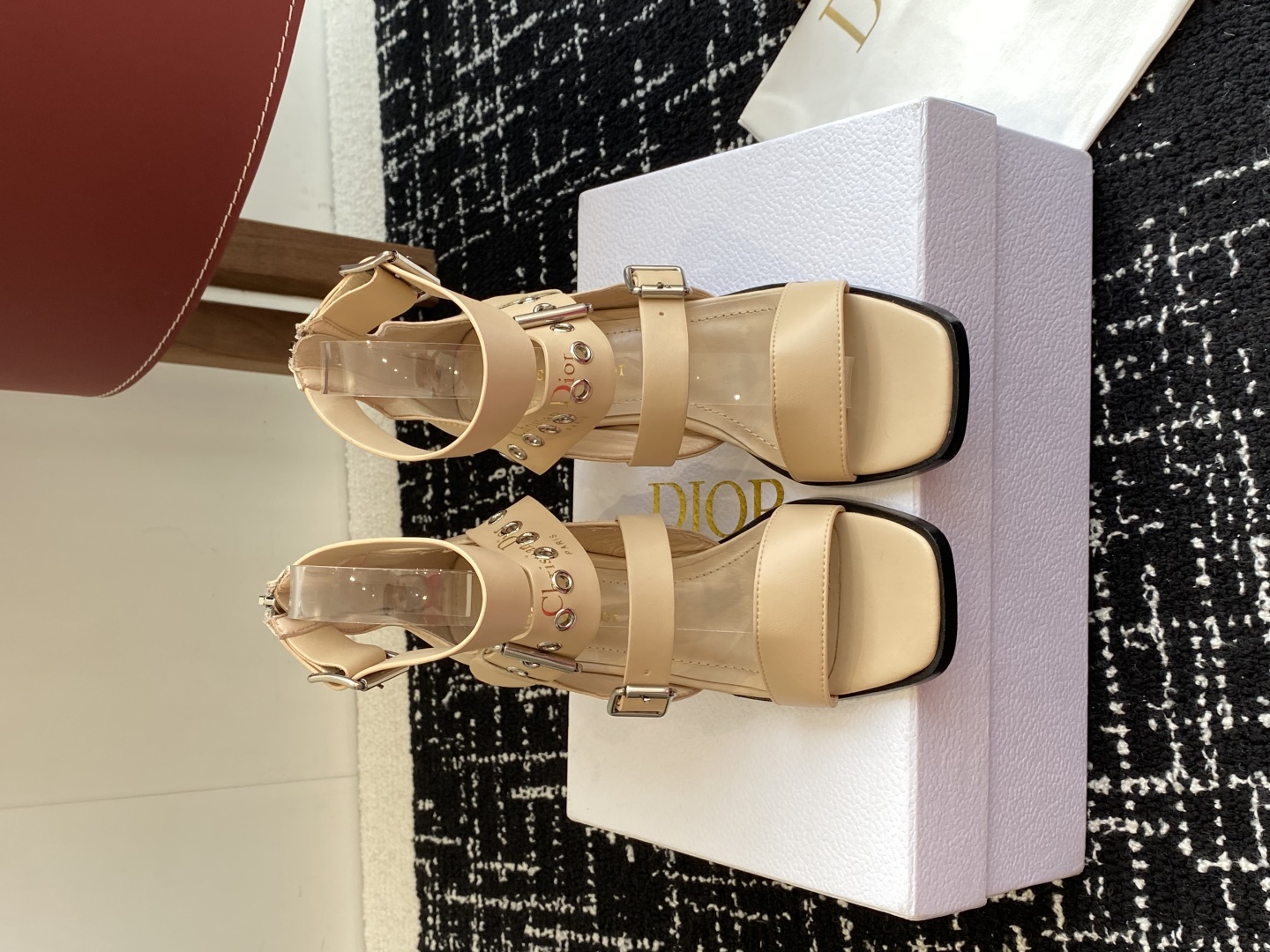 디올 스퀘어 투 샌들 (해외배송)