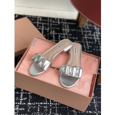 미우미우 스퀘어 다이아몬드 버클 슬리퍼 (해외배송)