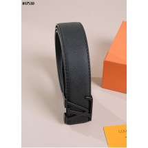 루이비통 LV 이니셜 리버서블 타이가 레더 벨트 (국내배송)