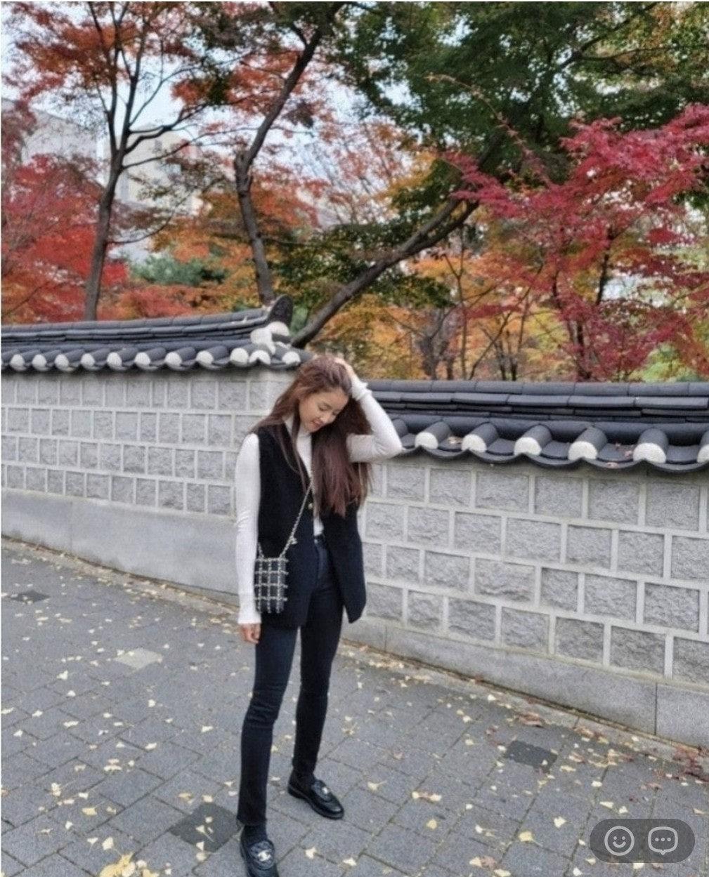 샤넬  턴락 퀼팅 금장 이시영 로퍼 (국내배송)