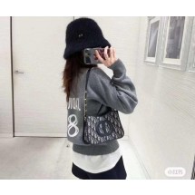 디올 시그니처 호보 (국내배송)