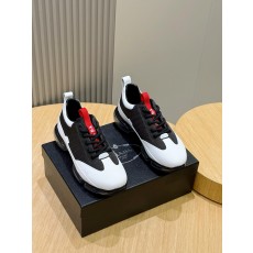 프라다 레이스업 스니커즈 (해외배송)