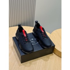 프라다 레이스업 스니커즈 (해외배송)