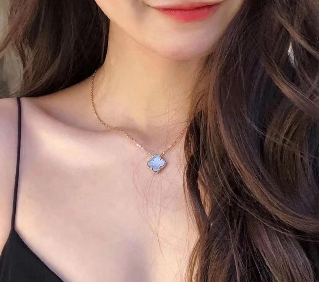 반클리프아펠 알함브라 펜던트 목걸이 (국내배송)