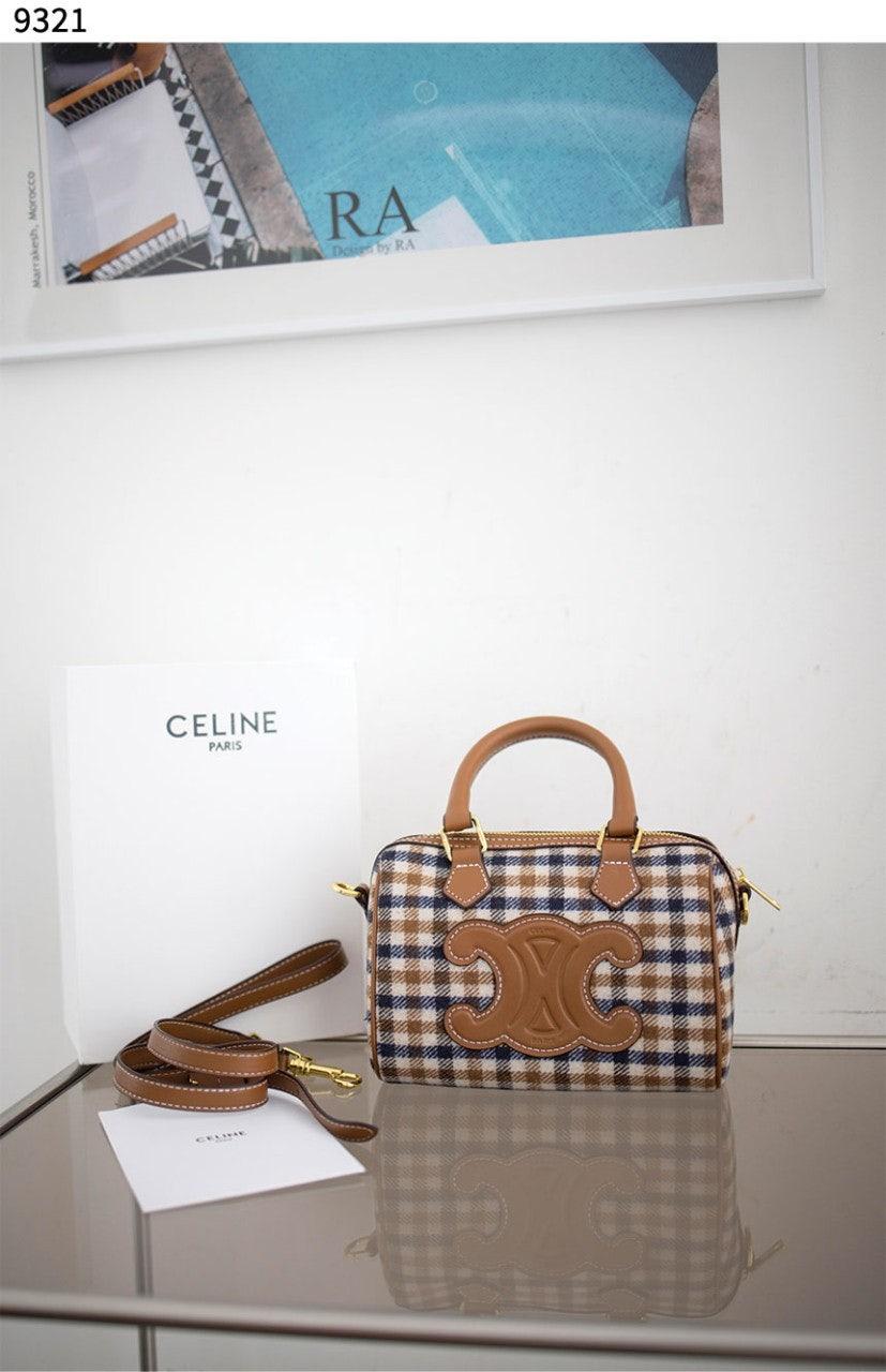 셀린느 SMALL BOSTON in TARTAN TEXTILE AND CALFSKIN  (국내배송)