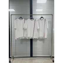 톰브라운 스트라이프 라운드넥 반팔 (해외배송)