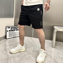 몽클레어 MONCELR 백 로고 금속패치 반바지 (국내배송)