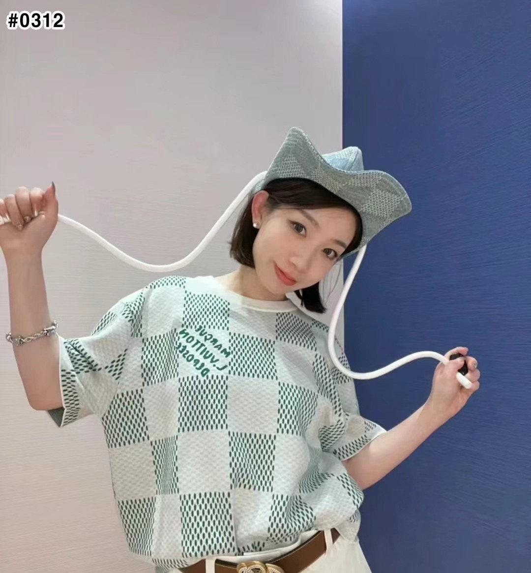 루이비통 다미에 니티드 쇼트 슬리브드 크루넥 반팔티 (국내배송)