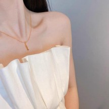 셀린느 레터링 목걸이 (국내배송)