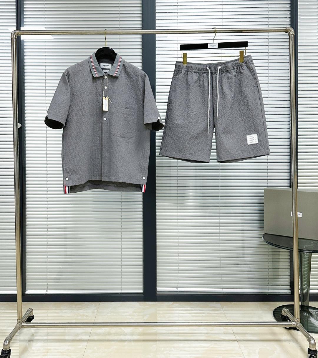 톰브라운 시어서커 반팔 셔츠 (해외배송)