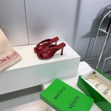 보테가베네타 심플 스퀘어 헤드 하이힐 슬리퍼 (해외배송)