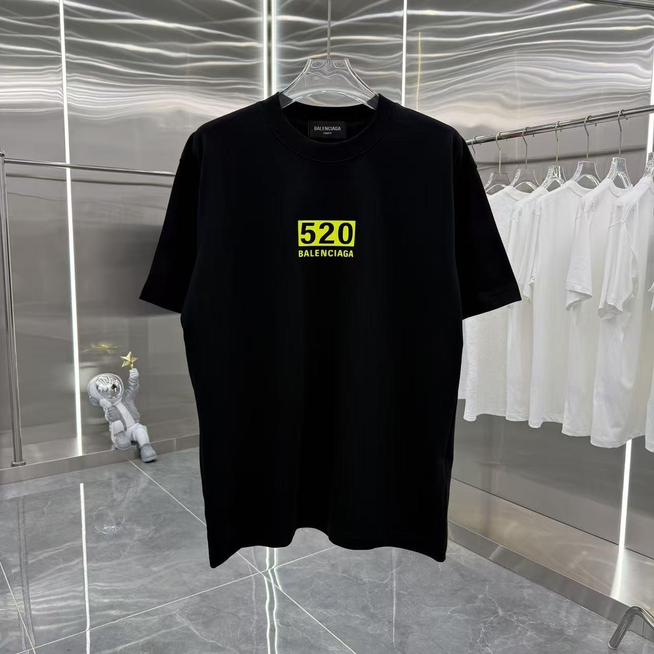 발렌시아가 라운드넥 반팔 (해외배송)