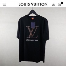 루이비통 LV 레더 자수 로고 라운드 티셔츠 남여공용 (국내배송)