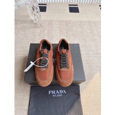 프라다 스웨이드 스니커즈 (해외배송)