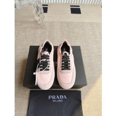 프라다 스웨이드 스니커즈 (해외배송)