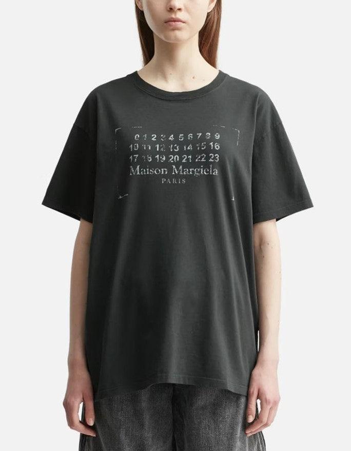 메종마르지엘라 스탬프 로고 반팔 (국내배송)