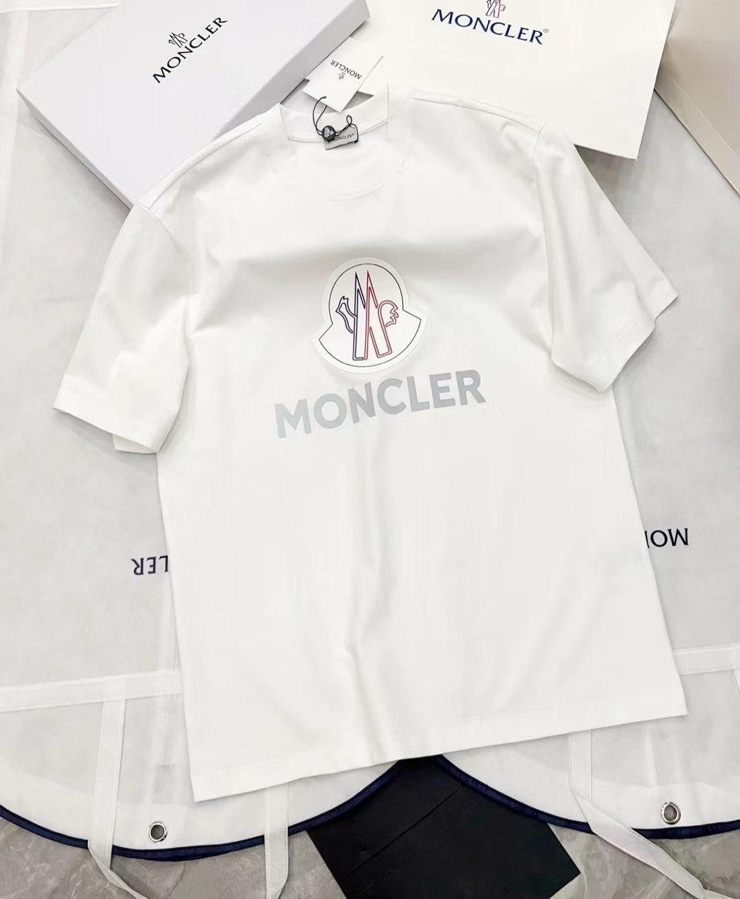 몽클레어 MONCLER 남성반팔 (국내배송)