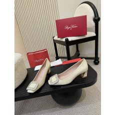 로저비비에 라인스톤 슈즈 (해외배송)