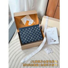 루이비통 포셰트 투고 클러치백 (정품급 해외배송)