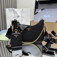 프라다 리에디션 사피아노 호보 백 (해외배송)