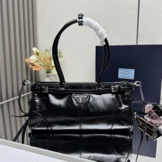 프라다 보니 미디엄 가죽 핸드백  (해외배송)
