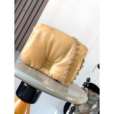 로에베 푸퍼 고야백 (해외배송)