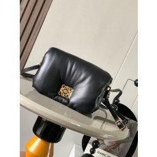 로에베 푸퍼 고야백 (해외배송)