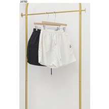 몽클레어 로고 쇼츠 팬츠 (국내배송)