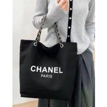 샤넬 블랙 캔버스 체인 토트백 (국내배송)