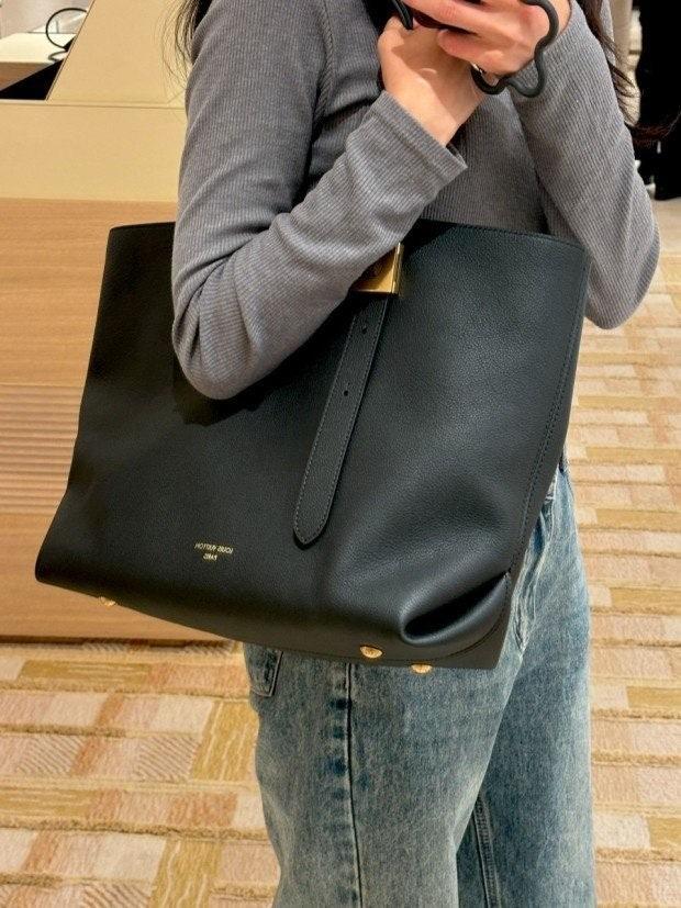루이비통 로우 키 카바스 MM (국내배송)