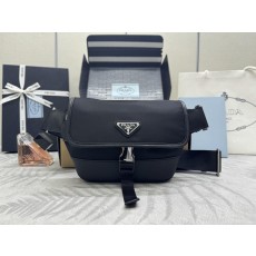 프라다 나일론 벨트백 (해외배송)