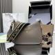 프라다 스몰 크로스백 (해외배송)