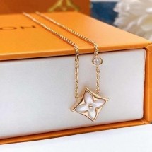 루이비통 목걸이 (국내배송)