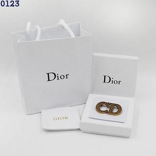 디올 CD 로고 골드 브로치 (국내배송)