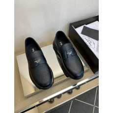 프라다 남성용 가죽 스니커즈 (해외배송)