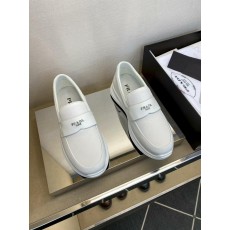 프라다 남성용 가죽 스니커즈 (해외배송)