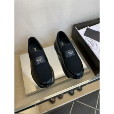프라다 남성용 가죽 스니커즈 (해외배송)