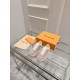 루이비통 GROOVY PLATFORM 캐주얼 스니커즈 (해외배송)