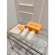 루이비통 GROOVY PLATFORM 캐주얼 스니커즈 (해외배송)