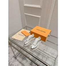 루이비통 GROOVY PLATFORM 캐주얼 스니커즈 (해외배송)