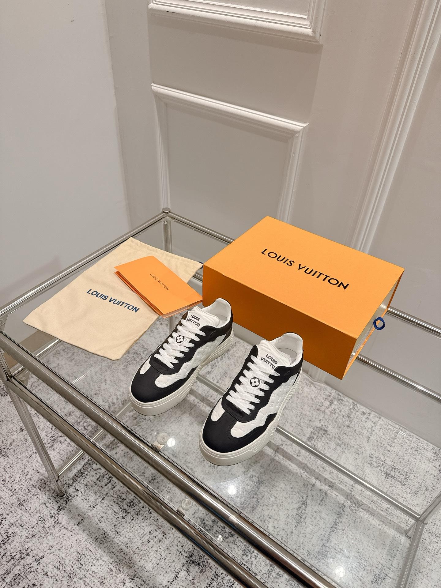 루이비통 GROOVY PLATFORM 캐주얼 스니커즈 (해외배송)