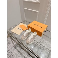 루이비통 GROOVY PLATFORM 캐주얼 스니커즈 (해외배송)